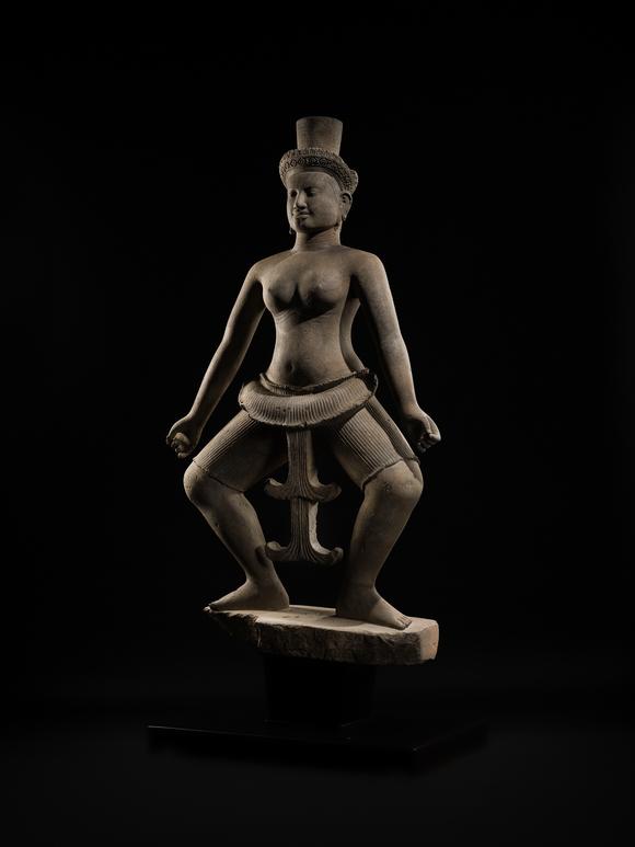 Galerie ZackeA MONUMENTAL (183 CM) SANDSTONE FIGURE OF A DANCING UMA, ANGKOR PERIOD, KOH KER STYLE