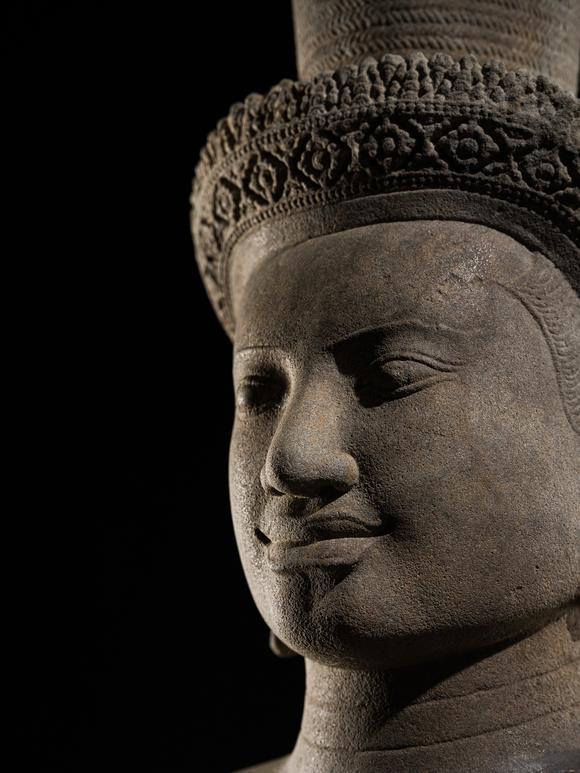 Galerie ZackeA MONUMENTAL (183 CM) SANDSTONE FIGURE OF A DANCING UMA, ANGKOR PERIOD, KOH KER STYLE