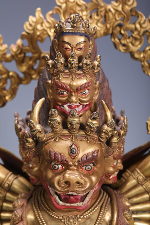 SEAVIEW AUCTIONS PTY LTD Fine Chinese antique 18th century tibetan style carved bronze golden buddha statue
