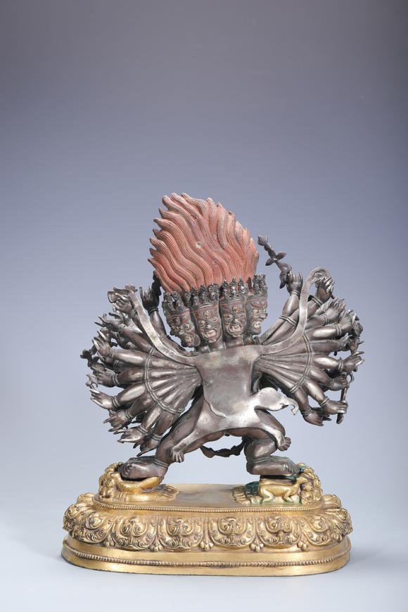 SEAVIEW AUCTIONS PTY LTD Fine Chinese antique 13th - 14th century tibetan style carved bronze golden buddha statue