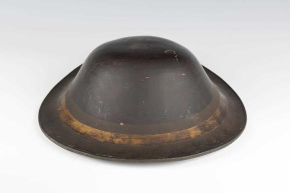 TooveysA Japanese wood composite jingasa, Edo period, of shaped bow