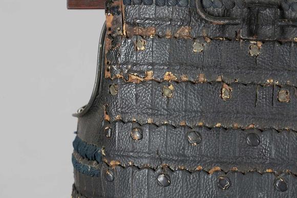 TooveysA scarce Japanese haramaki, Edo period, with padded wadakami