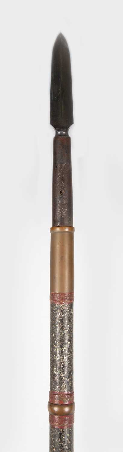 TooveysA fine Japanese fukuro-yari, Edo period, with socketed heavy