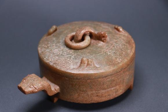 You Need 玉獸紋蓋盒 