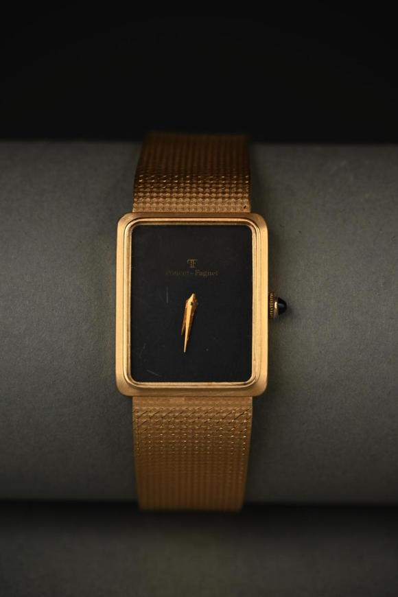Loeckx AuctioneersPoncet Faguet: gold watch…
