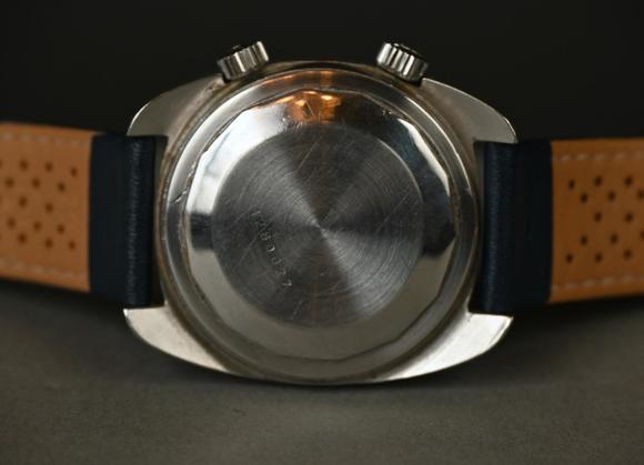 Loeckx AuctioneersJaeger - Le Coultre: memovox watch…