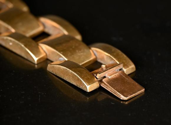 Loeckx AuctioneersA 1950s yellow gold bracelet (no hallmarks) (*)…