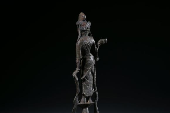 三杉美術(shù)唐 金銅菩薩站像