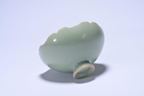三杉美術(shù)宋 龍泉花口杯