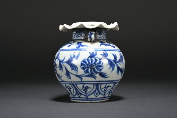 三杉美術(shù)青花花卉紋盤(pán)口小罐