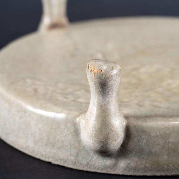 三杉美術(shù)明 青釉三足爐