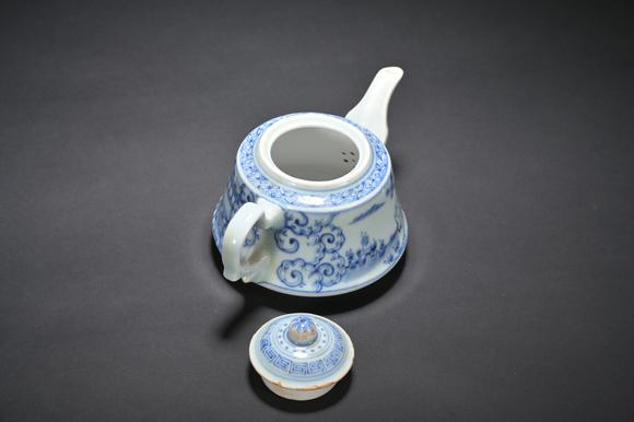 三杉美術(shù)明 青花壺
