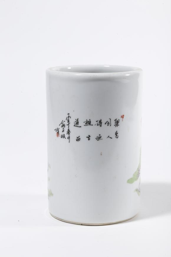 千葉大和粉彩人物故事紋筆筒