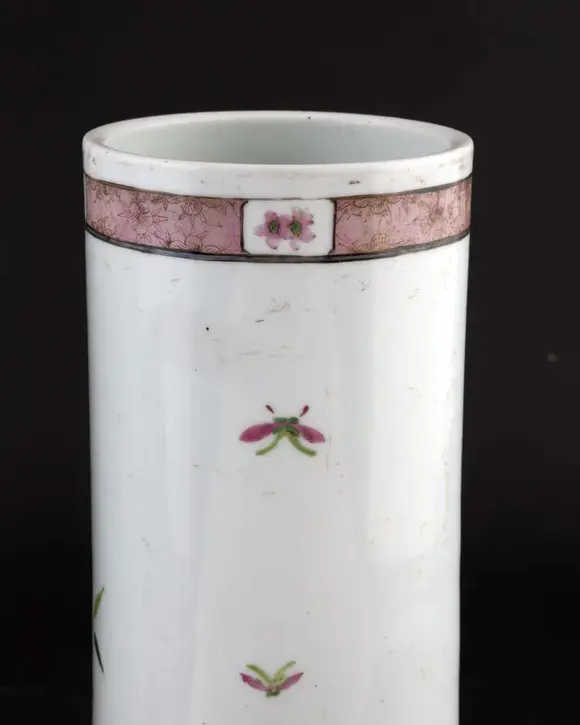 Bertolami Fine ArtTwo cylindrical painted porcelain vases. China, 20th century.