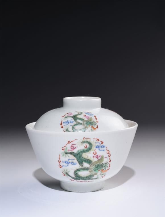 北京寶蘊(yùn)清 團(tuán)龍紋蓋碗