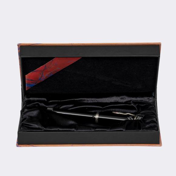 Auktionshaus StahlMontblanc. Limited Writers Edition Fountain Pen 'Agatha Christie'.