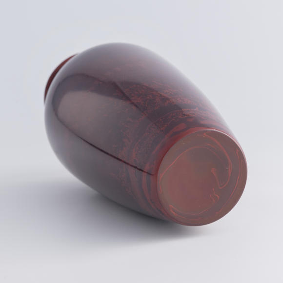 Oakridge Auction Gallery十九世紀 料器瓶  A Chinese glass vase