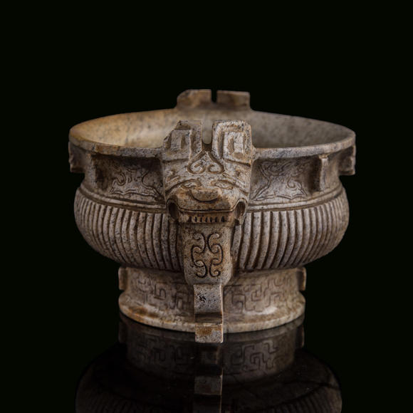 Oakridge Auction Gallery明代 火燒玉簋式爐  A Chinese heat-altered jade gui-form censer
