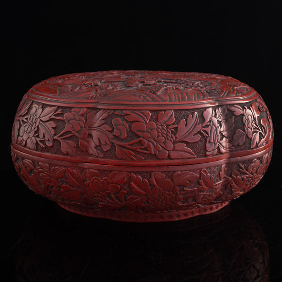 Oakridge Auction Gallery清代 剔紅雕八仙人物花口捧盒  A Chinese cinnabar 'immortals' foliate lidded box