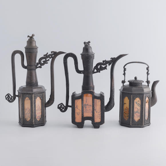 Oakridge Auction Gallery清代/民國(guó) 錫壺三把  Three Chinese pewter teapots