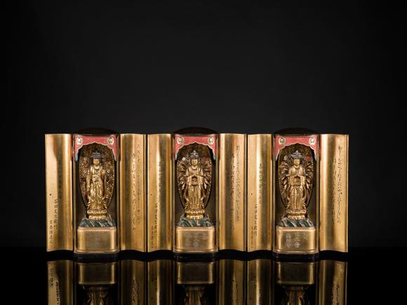 Galerie ZackeYAMAMOTO MOSUKE: A HIGHLY IMPORTANT COMPLETE SET OF 33 ‘THE SAIGOKU KANNON PILGRIMAGE ‘GOLD LACQUER ZUSHI (PORTABLE BUDDHIST SHRINES), DATED 1854
