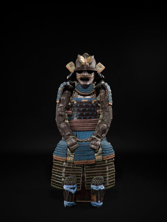Galerie ZackeSAOTOME: AN IMPRESSIVE OKEGAWA NIMAI-DO GUSOKU (TWO-PIECE CUIRASS ARMOR) AND SUJIBACHI KABUTO, WITH NKBKHK KOSHU TOKUBETSU KICHO (ESPECIALLY IMPORTANT) SHIRYO CERTIFICATE