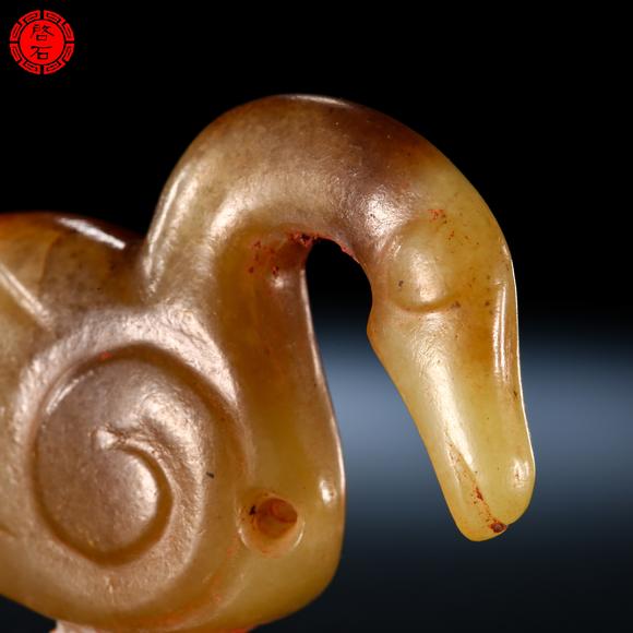 北京啟石明 圓雕天鵝佩