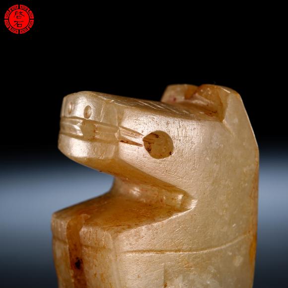 北京啟石明 圓雕玉熊