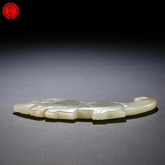 北京啟石明 虎形佩