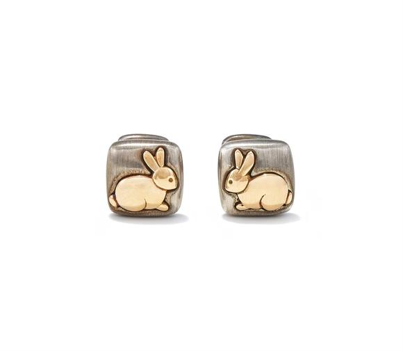 DreweattsHERMèS, A PAIR  OF RABBIT CUFFLINKS