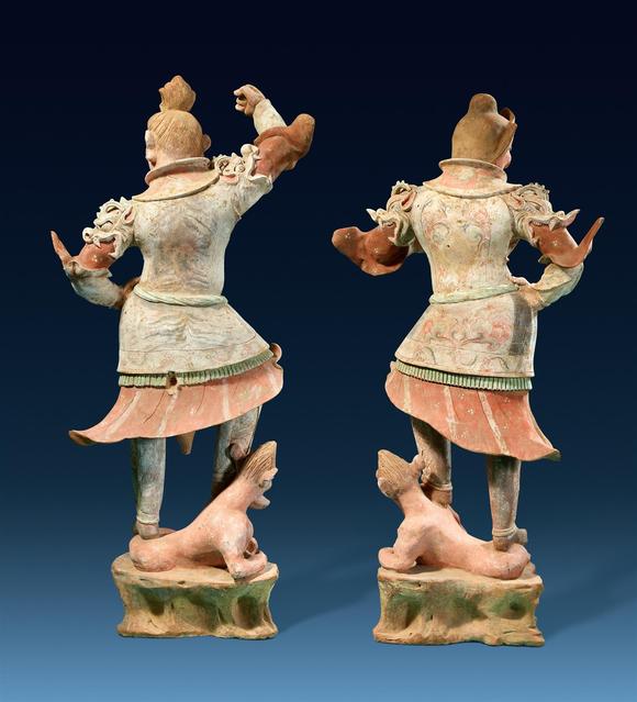 Kunsthaus Lempertz KGA pair of impressive Lokapala figures. Terracotta. Tang dynasty (618-907)