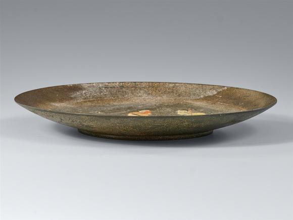 Kunsthaus Lempertz KGA rare Indian patinated grey metal alloy dish with a miniature painting. Punjab Hills. 19th century