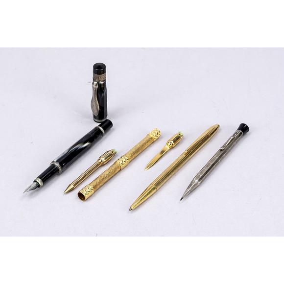 Historia Auktionshaus4 writing instruments, 20th century