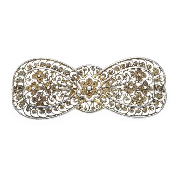 Historia AuktionshausBrooch, 835/000 silver, finely chas