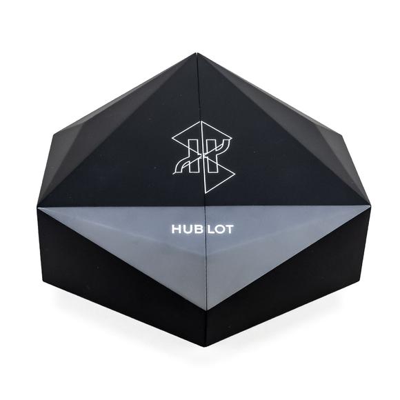 Historia AuktionshausHublot Big Bang Sang Bleu II Titani