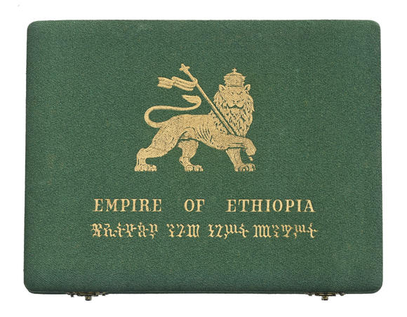 Piguet - H?tel des VentesEmpire d'éthiopie, Coffret de cinq monnaies en or 900, 1966, 75ème anniversaire de l'Empereur Haile Sélassié I et 50 ans de règne, 152