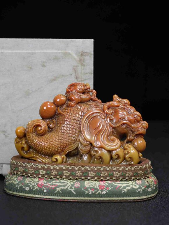 日本松町古美龍魚獻(xiàn)瑞