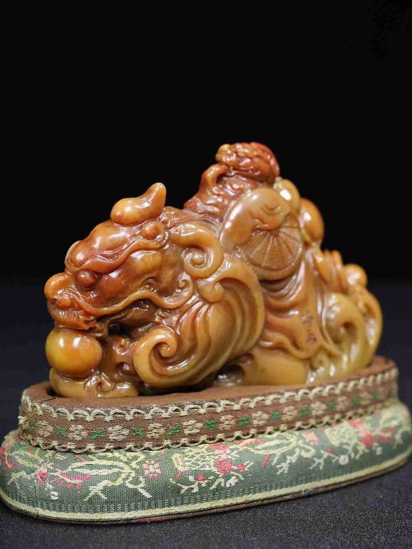 日本松町古美龍魚獻(xiàn)瑞