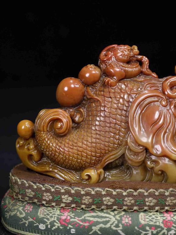日本松町古美龍魚獻(xiàn)瑞