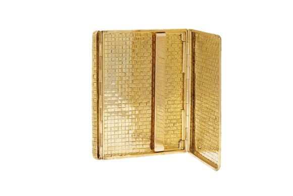 Piguet - H?tel des VentesEtui à cigarettes à vannerie d'or 750