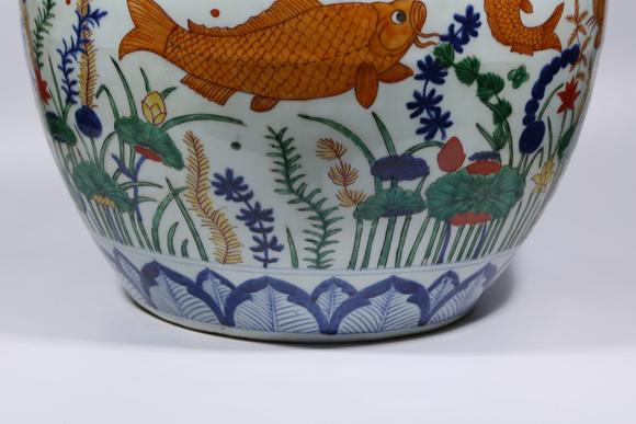 千美會五彩魚藻紋大罐