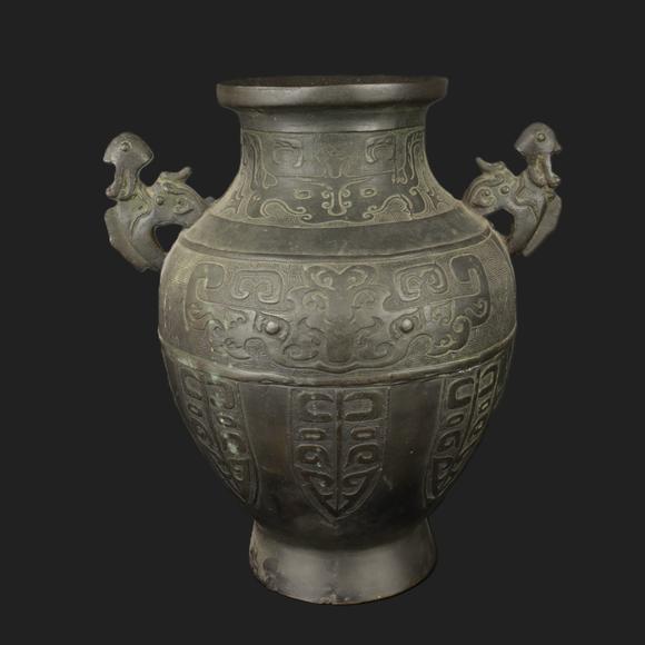 朱雀美術(shù)拍賣古銅雙龍耳大瓶 在銘