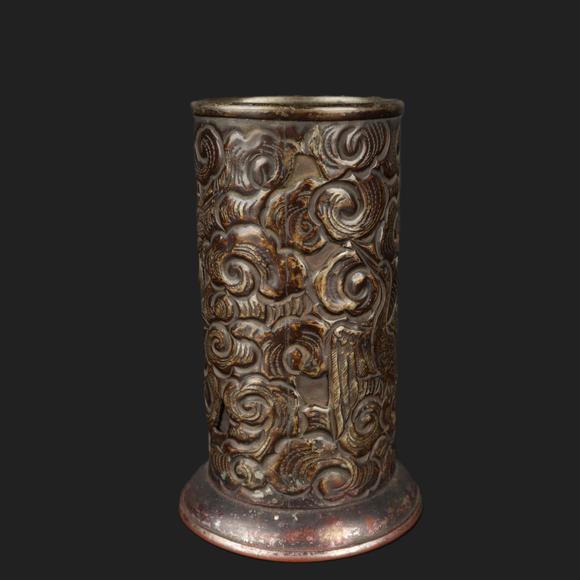 朱雀美術(shù)拍賣銅製雲(yún)紋筆筒