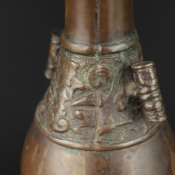 朱雀美術(shù)拍賣古銅製 花瓶