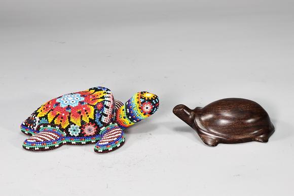 Karl s Collections IncHand Made Beads Mexican Turtle And Wood Carved Turtle 