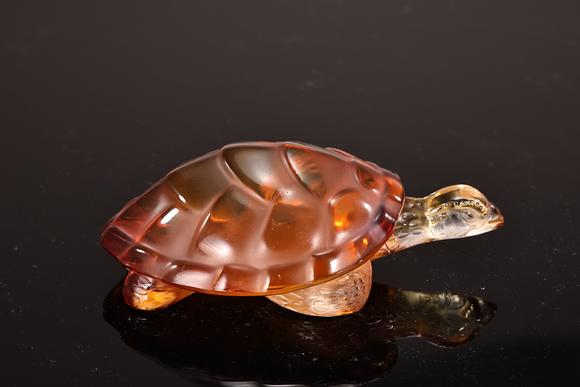 Karl s Collections IncLalique France Crystal Turtle Caroline Amber Figurine