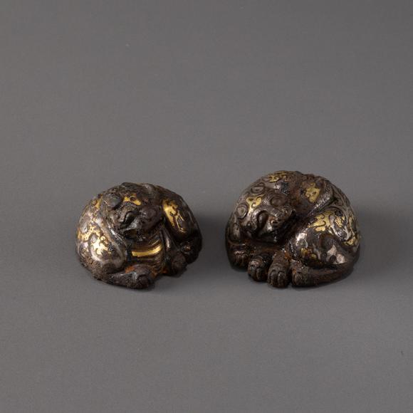 大阪美術(shù)商會戰(zhàn)國 銅錯金銀虎鎮(zhèn)1對