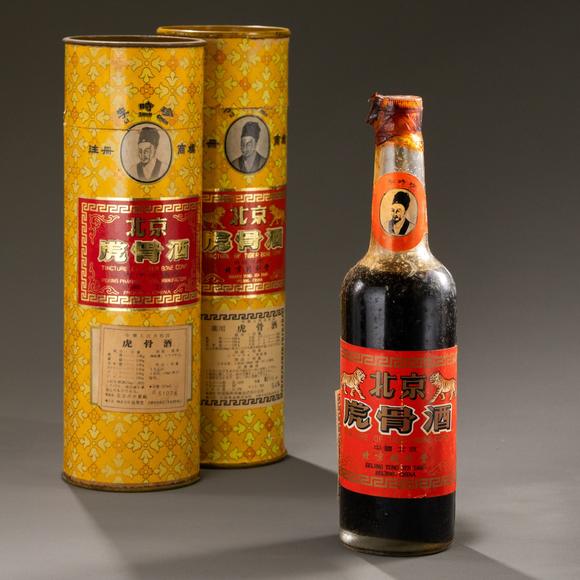 大阪美術(shù)商會70年代 北京同仁堂虎骨酒2瓶