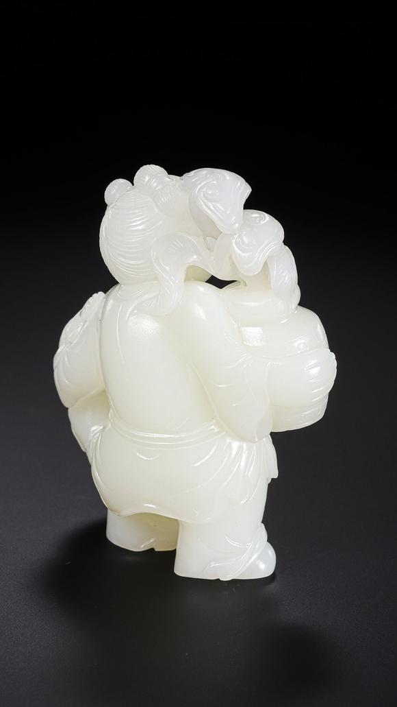 HUNG YUN ZHAI AUCTION HOUSE INCQing Dynasty White Jade 