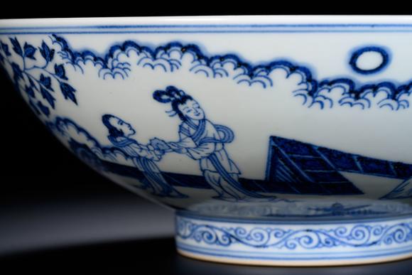 HUNG YUN ZHAI AUCTION HOUSE INCXuande Marked Underglaze Blue Bowl with Ladies in a Garden